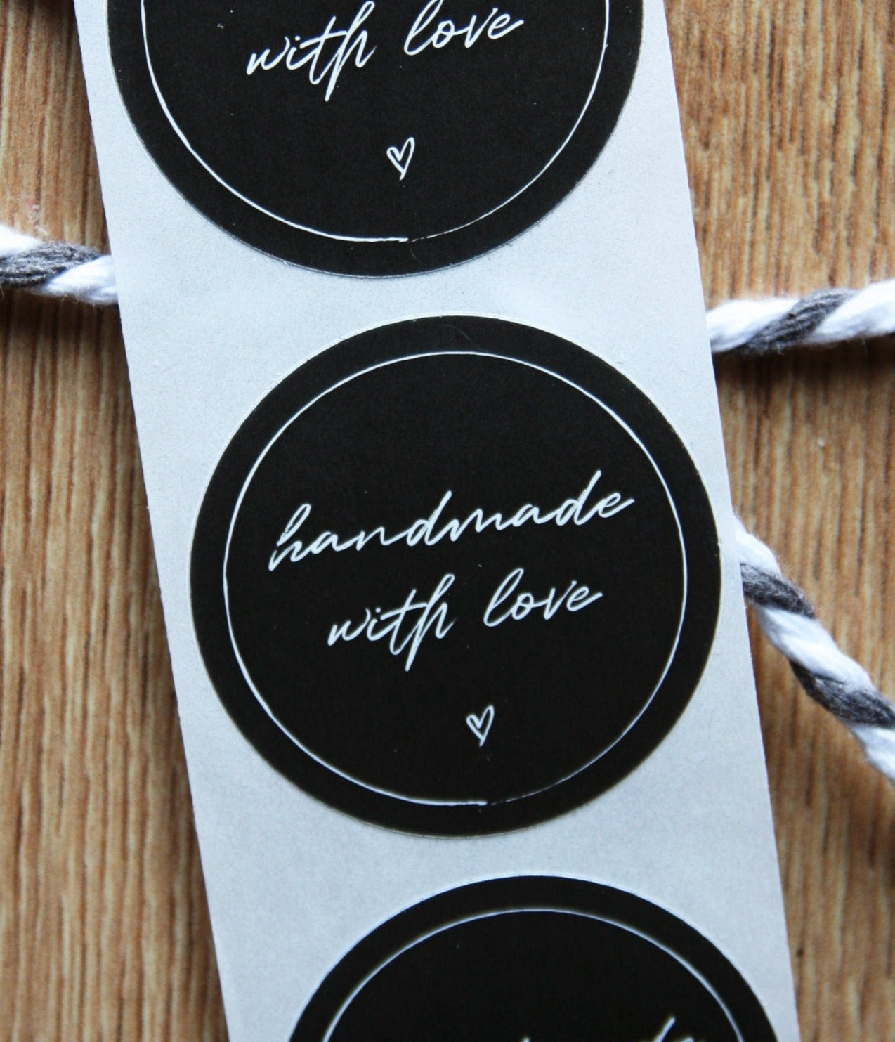 Aufkleber "handmade with love" - Black Heart - Ø4 cm
